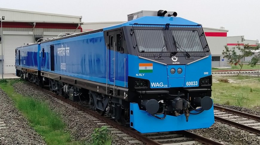 La première locomotive électrique Prima d'Alstom livrée à Indian Railways entre en service